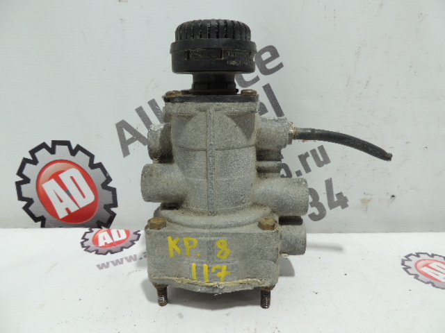 Кран управления тормозами прицепа б/у